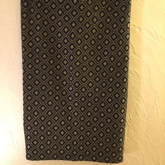 Blue & gold European brand pencil skirt. - Picture 2 of 4